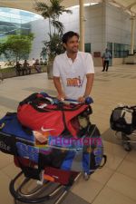 Vatsal Seth of Mumbai heroes snapped in Mumbai Airport on 6th June 2011 (25).JPG
